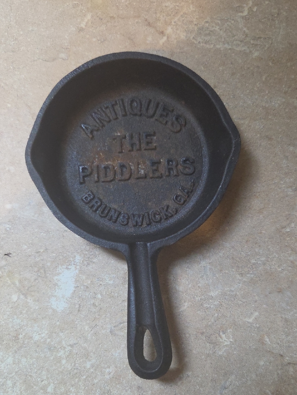 Vintage The Piddlers Cast Iron Skillet Ashtray Spoon Rest